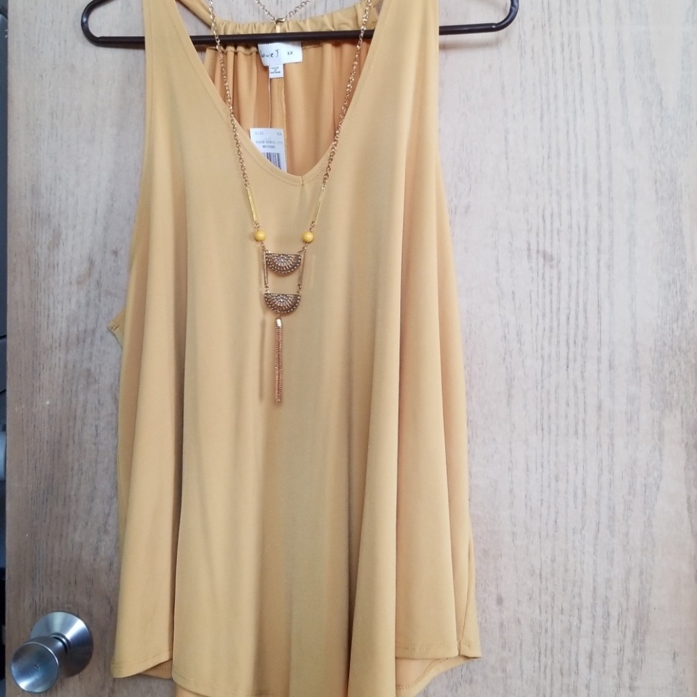 Top with attached necklace